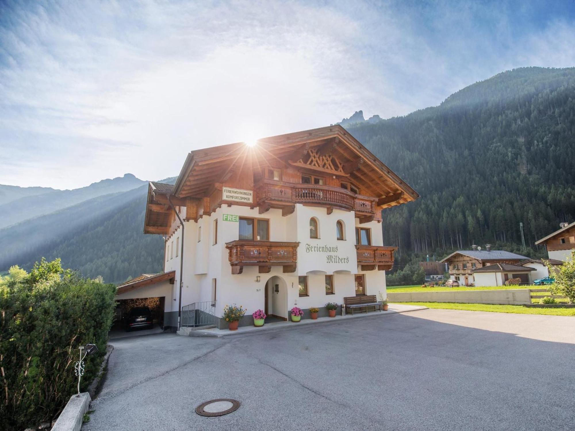 Flat With Sep Entrance On Ground Floor In Neustift Διαμέρισμα Neustift im Stubaital Εξωτερικό φωτογραφία